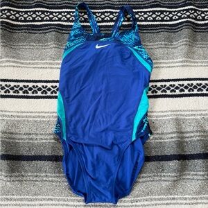 Nike Women’s Blue Swimmers Crossed Strap Back Size 8